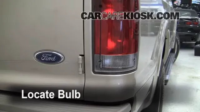 2005 Ford Excursion Limited 6.8L V10 Luces Luz de reversa (reemplazar foco)